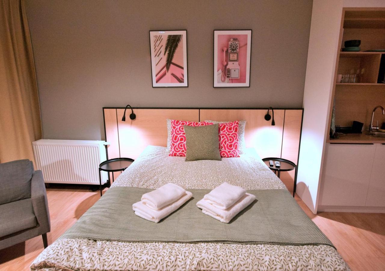 Bk Aparthotel Praga - National Stadium - Comfortable Apartment For 4 People Varşova Dış mekan fotoğraf