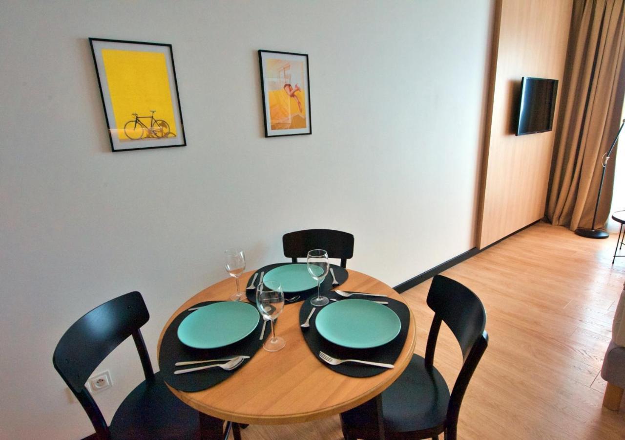 Bk Aparthotel Praga - National Stadium - Comfortable Apartment For 4 People Varşova Dış mekan fotoğraf