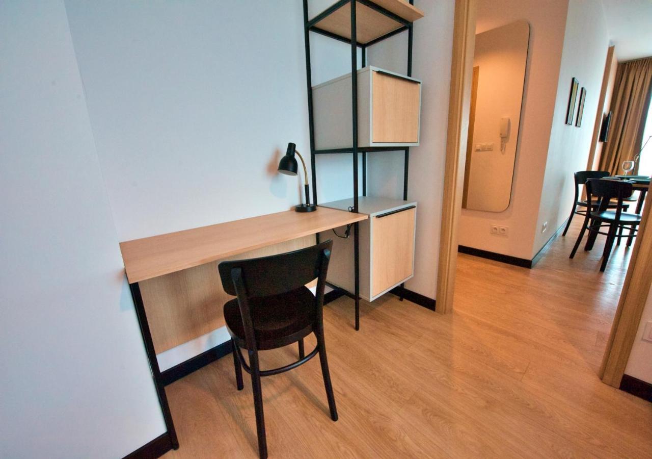 Bk Aparthotel Praga - National Stadium - Comfortable Apartment For 4 People Varşova Dış mekan fotoğraf